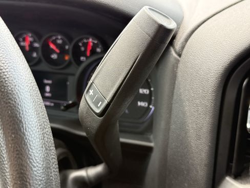 Used 2022 Chevrolet Silverado 1500 Custom Trail Boss AWD/4WD image 27