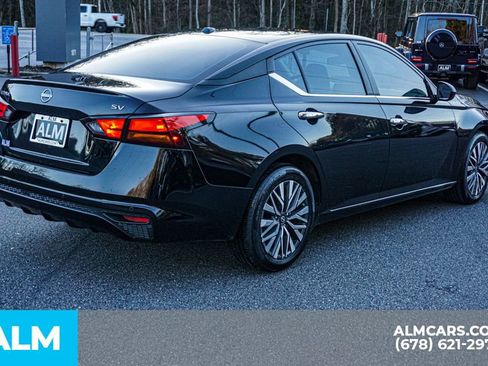 Used 2024 Nissan Altima 2.5 SV image 6