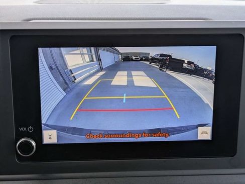 Used 2025 Toyota Tacoma SR AWD/4WD image 21