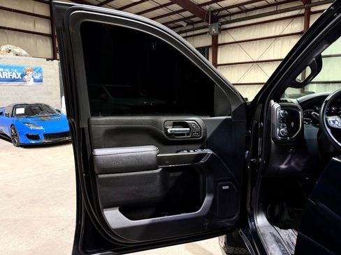 Used 2023 GMC Sierra 2500 AT4 w/ AT4 Preferred Package AWD/4WD image 11