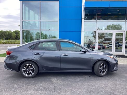 Used 2024 Kia Forte LXS image 5