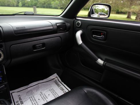 Used 2003 Toyota MR2 RWD image 12