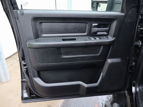 Used 2024 RAM 3500 Tradesman w/ Chrome Appearance Group image 24