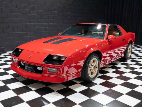 Used 1989 Chevrolet Camaro IROC-Z image 6