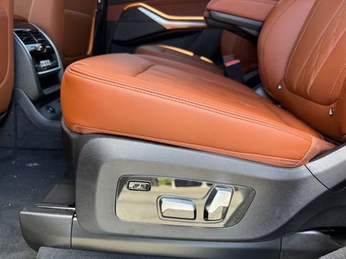 New 2027 BMW X7 xDrive40i w/ M Sport Package AWD/4WD image 23