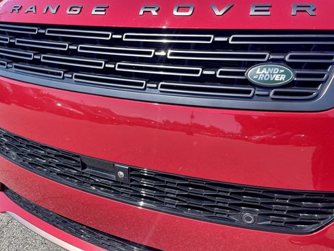 Used 2024 Land Rover Range Rover Sport Dynamic SE AWD/4WD image 33