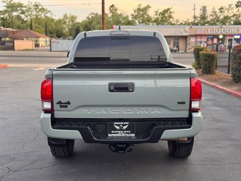 Used 2022 Toyota Tacoma SR5 w/ Trail Edition image 5