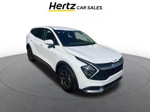 Used 2025 Kia Sportage LX image 1
