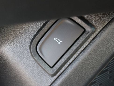 New 2027 Chevrolet Equinox LT w/ Convenience Package II AWD/4WD image 43