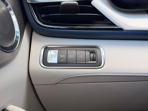 Used 2026 Buick Enclave Avenir w/ Super Cruise Package FWD image 25