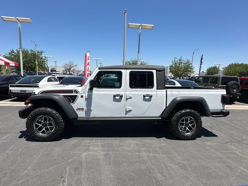 New 2026 Jeep Gladiator Mojave AWD/4WD image 3