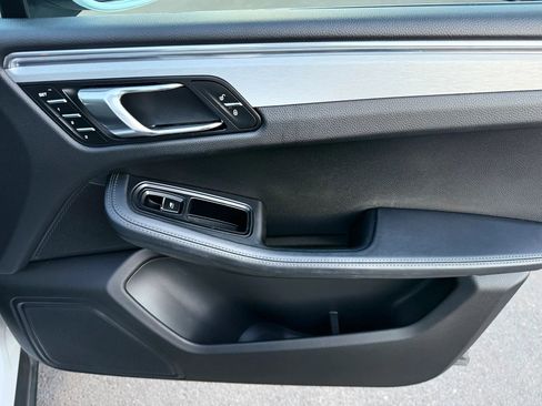 Used 2016 Porsche Macan S w/ Premium Package Plus AWD/4WD image 23