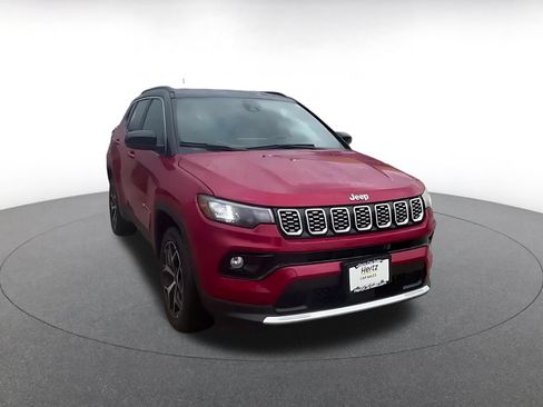 Used 2025 Jeep Compass Limited AWD/4WD image 9