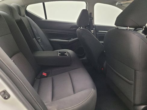 Used 2023 Nissan Altima 2.5 SV FWD image 19