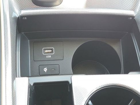 Used 2023 Hyundai Santa Fe SEL w/ Premium Package image 18