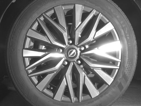 Used 2025 Nissan Altima 2.5 SV image 12