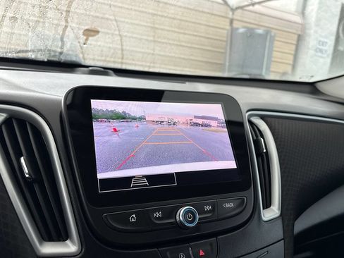 Used 2024 Chevrolet Malibu LT FWD image 20