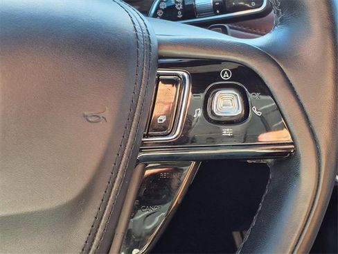 Certified 2020 Lincoln Aviator Reserve w/ Elements Package Plus image 16