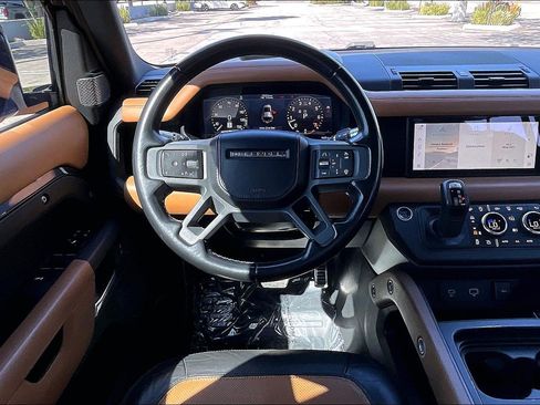 Used 2021 Land Rover Defender 110 X AWD/4WD image 5