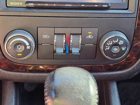 Used 2013 Chevrolet Impala LT FWD image 18