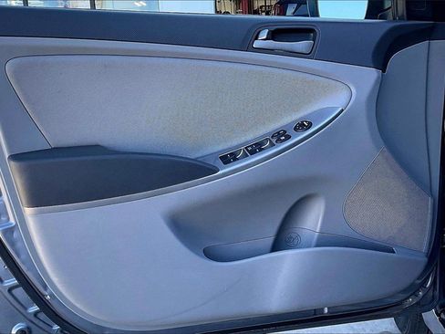 Used 2017 Hyundai Accent SE image 21