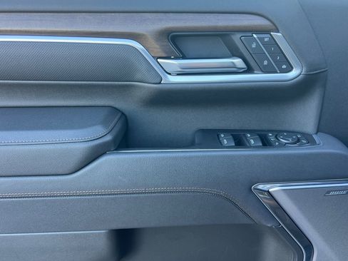 Used 2025 Chevrolet Silverado 2500 High Country w/ High Country Premium Package image 11