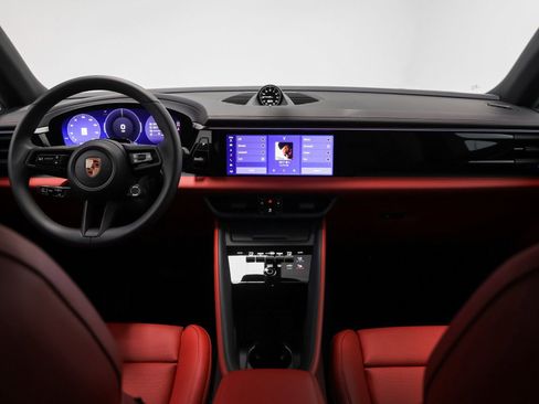 New 2026 Porsche Macan 4 Electric image 33