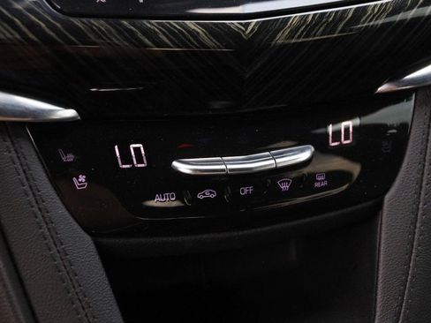 Used 2023 Cadillac XT6 Premium Luxury AWD/4WD image 21
