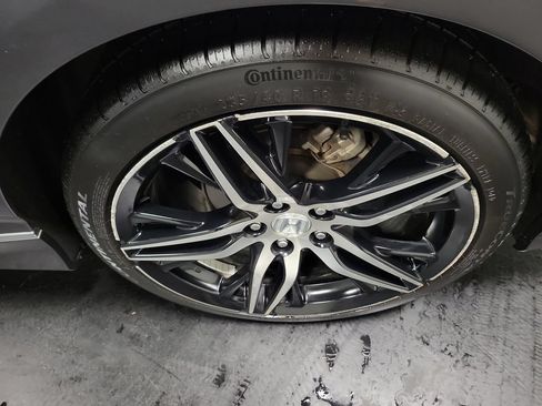 Used 2021 Honda Accord Touring image 12