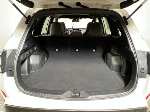 Certified 2025 Subaru Forester Premium AWD/4WD image 22