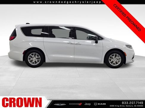 Certified 2026 Chrysler Pacifica Select FWD image 8