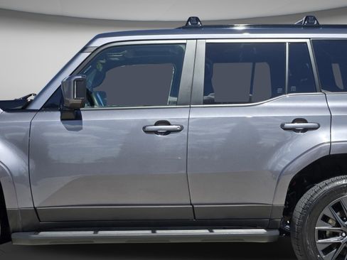 Used 2025 Lexus GX 550 Premium Package w/ Cold Area Package image 12
