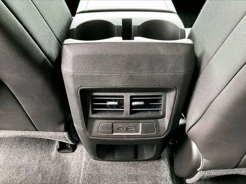Used 2023 Chevrolet Colorado LT w/ LT Convenience Package III RWD image 16