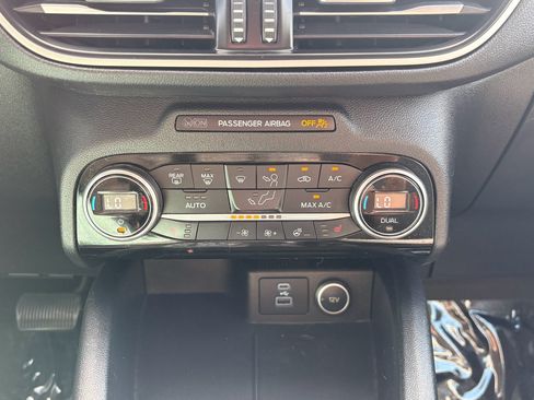 Used 2021 Ford Escape SE w/ Convenience Package AWD/4WD image 25