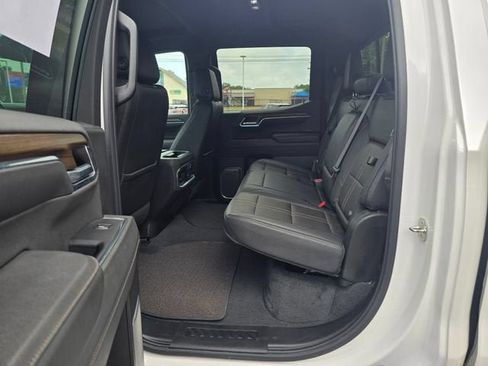 Used 2024 Chevrolet Silverado 1500 High Country w/ Z71 Off-Road Package AWD/4WD image 14