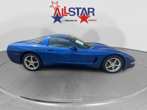 Used 2003 Chevrolet Corvette Coupe RWD image 8