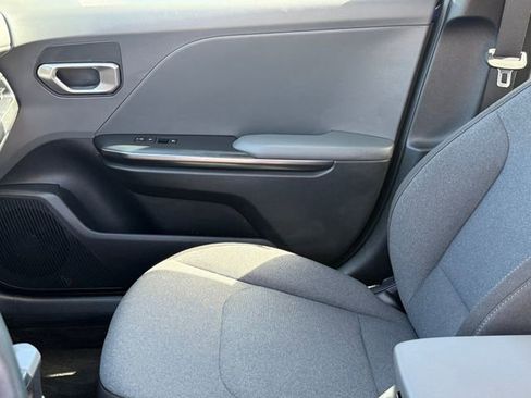 Used 2025 Kia K4 FWD image 14