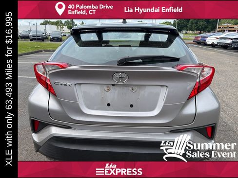 Used 2019 Toyota C-HR XLE FWD image 4