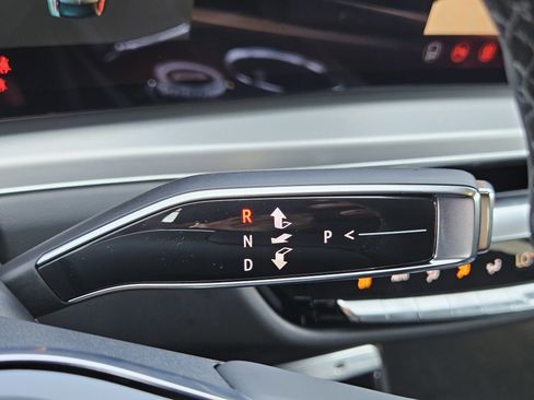 New 2026 Cadillac Lyriq V image 31