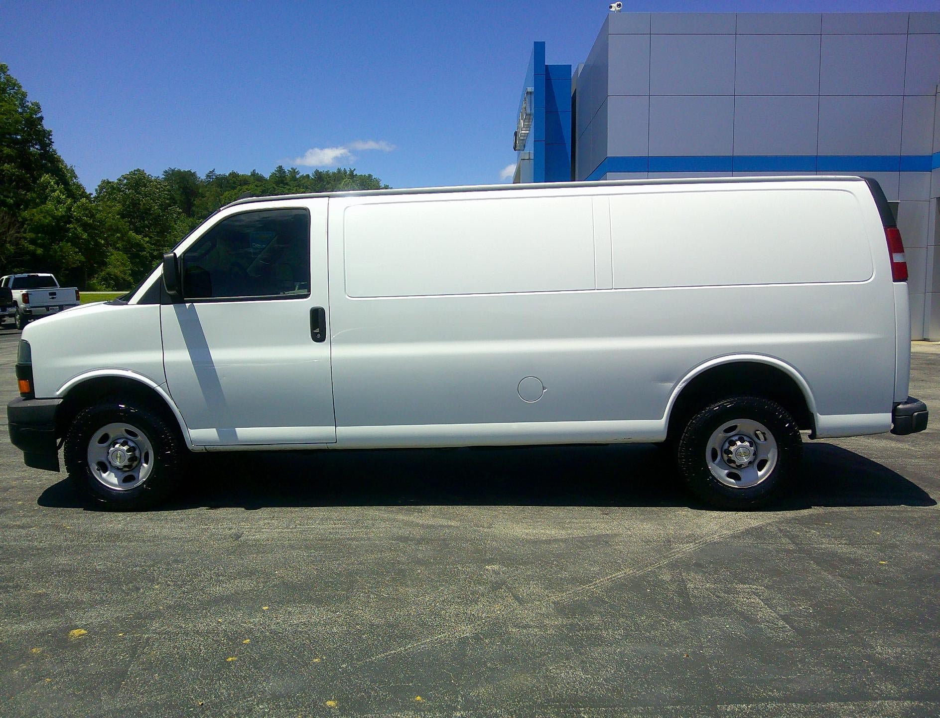 Used 2020 Chevrolet Express 2500 Extended w/ Driver Convenience Package RWD image 2