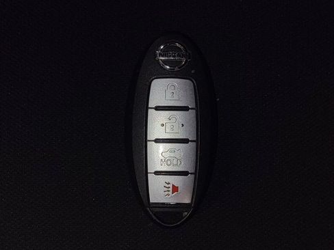 Used 2023 Nissan Sentra SV FWD image 32