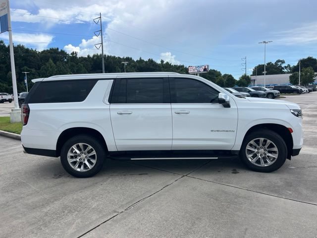 Used 2023 Chevrolet Suburban Premier AWD/4WD image 7