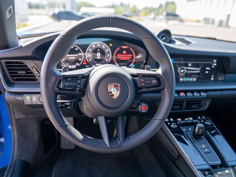 Certified 2025 Porsche 911 Carrera RWD image 14