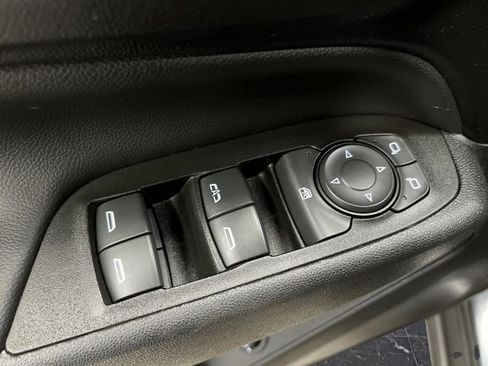 Used 2023 Chevrolet Equinox LT image 27