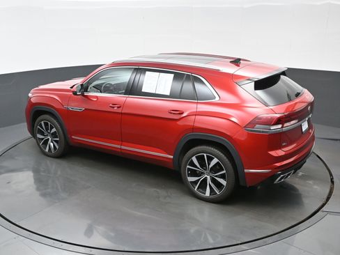 Used 2024 Volkswagen Atlas Cross Sport SEL Premium R-Line image 36