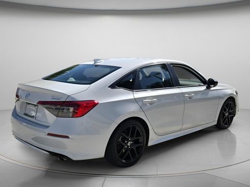 Used 2024 Honda Civic Sport image 7