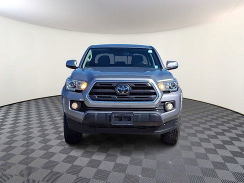 Used 2018 Toyota Tacoma SR5 image 3