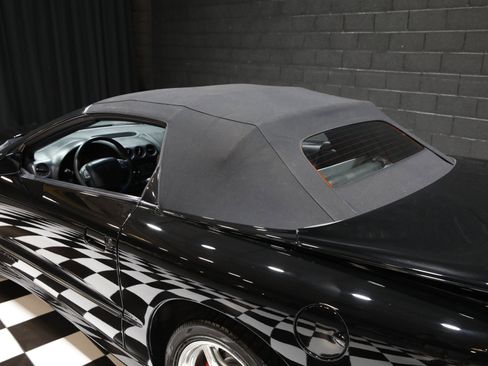 Used 1999 Pontiac Firebird Trans Am RWD image 9