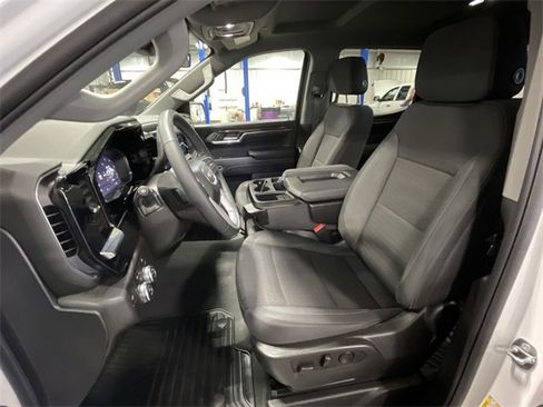 Used 2024 GMC Sierra 1500 Elevation image 17