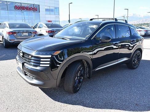 New 2026 Nissan Kicks SR w/ SR Premium Package image 3